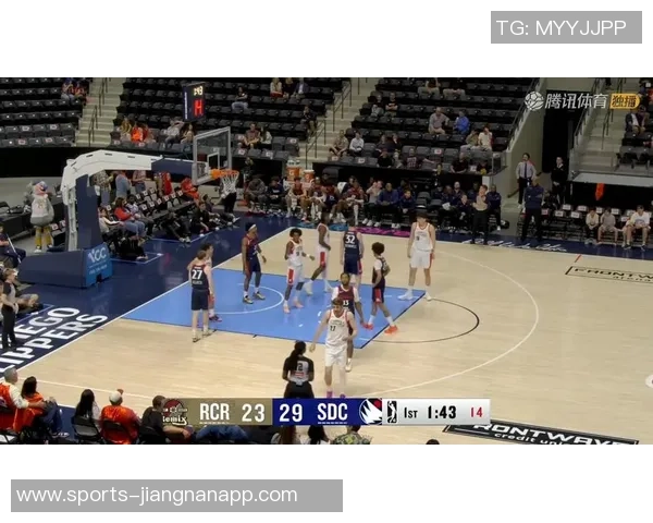 杨瀚森华丽脚步单打雷霆中锋可惜抛投失误令人扼腕叹息