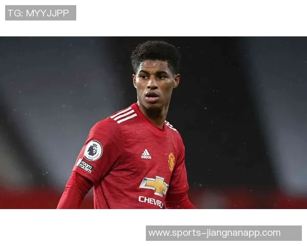 英格兰世界杯新队服曝光贝林汉姆拉什福德等五名球员亮相