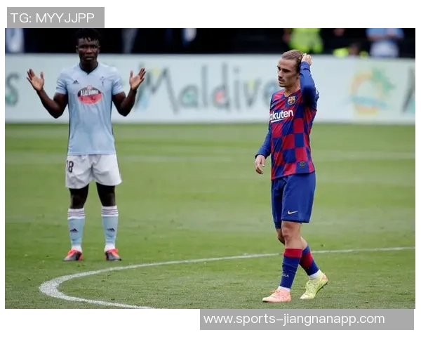 阿贾克斯欲租贝尔纳尔遭球员和巴萨双重拒绝